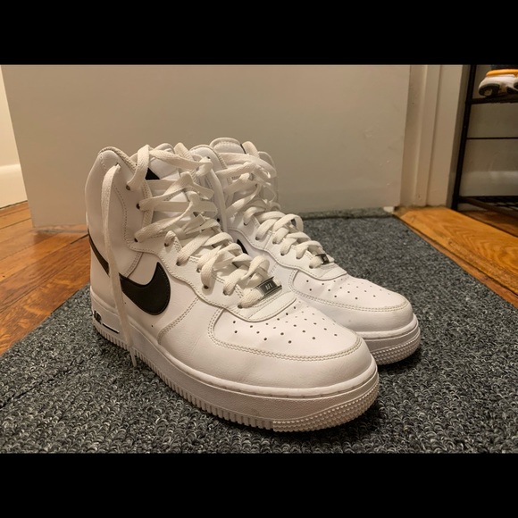 Nike Air Force 1 High Tops - Picture 2 of 5